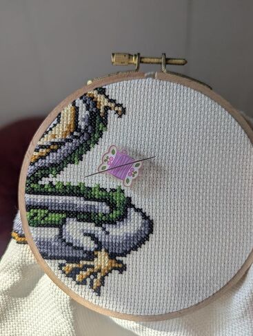 Cute Sewing Bobbin, Magnetic Acrylic Needle Minder for Cross Stitch and Embroidery in Kuwait