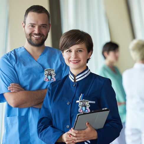 لطيف عيد الميلاد ممرضة شارة بكرة قابل للسحب مضحك شارات حامل التمريض الملحقات معرف كليب للطبيب الطالب المعلم الرعاية الصحية مساعد العمل الطبي MA CNA RN ER هدايا المكتب (الكفة) in Kuwait