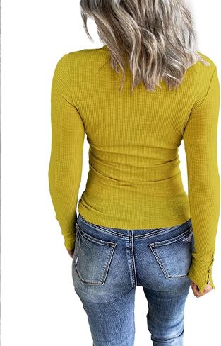 تي شيرت نسائي من KINLONSAIR بأكمام طويلة من Henley تي شيرت بأزرار سفلية بقصة ضيقة ورقبة واسعة وقمصان منسوجة مضلعة كستنائي in Saudi Arabia