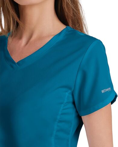 BARCO Grey's Anatomy Scrubs - بلوزة Cora Scrub للنساء، رقبة متقاطعة على شكل حرف V، سترة علوية نسائية فائقة النعومة من الخلف in Kuwait