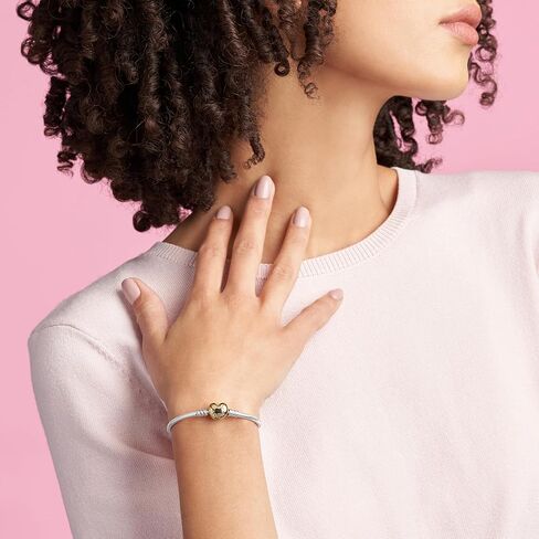سوار من PANDORA Jewelry Moments مزود بسلسلة على شكل ثعبان على شكل قلب، مقاس 19.05 سم، مع صندوق هدايا in Kuwait