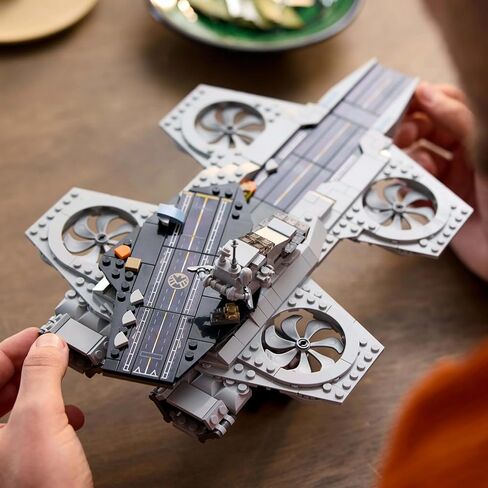 Lego 76295 Avengers Helicarrier 509 Pieces Marvel Infinity Saga in Saudi Arabia