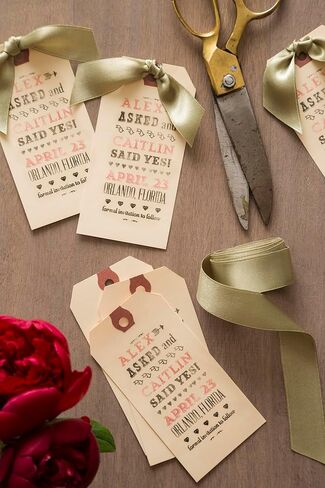 Avery Shipping Tags with Wire, 11.5 pt. Stock, 6-1/4" x 3-1/8", 1,000 Manila Hang Tags (12608) in Saudi Arabia