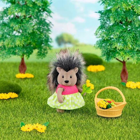 Li'l Woodzeez – McBristly Porcupine Family Set with Storybook, 5 Pieces Miniature Animal Figurines, Family Toys and Pretend Play, Collectible Figures for Imaginative Storytelling, 3+ Years in Saudi Arabia