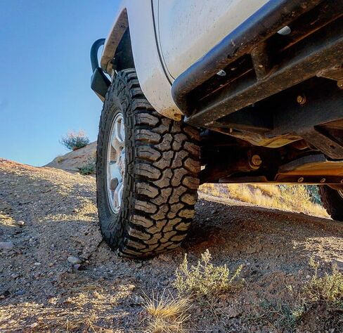مجموعة من 2 (اثنين) Travelstar Ecopath M/T 33X12.50R20 10 Ply Load Range E 114Q SUV Light Truck Mud Terrain Tire 33/12.50/20 (الإطار فقط) in Kuwait