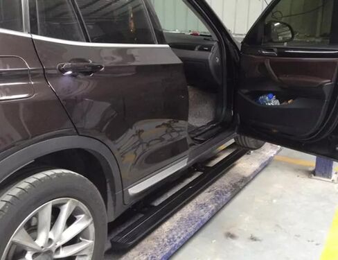 لوحة تشغيل كهربائية قابلة للنشر متوافقة مع Range Rover LWB 2017-2022 Side Step Power Nerf Bar، أسود + فضي in Kuwait