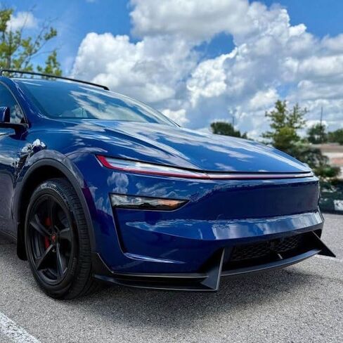 فاصل سبويلر للشفاه الأمامي لسيارة Tesla Model Y 2025 2026 Tesla Model Y ترقية ديناميكية هوائية ممتازة وحماية ممتصة للصدمات 3 قطع (أسود لامع) in Saudi Arabia