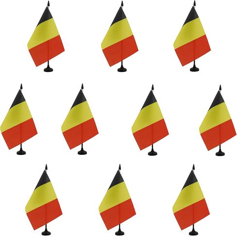 AZ FLAG Hungary Table Flag 4'' x 6'' - Hungarian Desk Flag 15 x 10 cm - Black Plastic Stick and Base in Kuwait