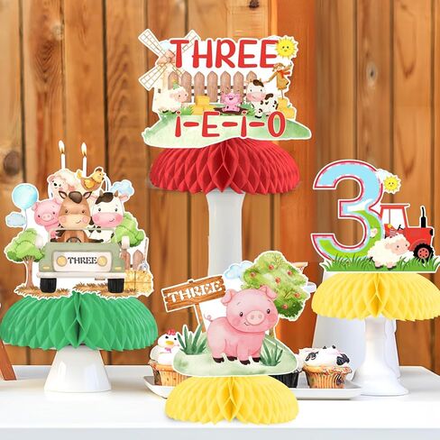 زينة عيد الميلاد الثالث لحيوانات المزرعة، 8 قطع ثلاثة i e i o زينة طاولة حيوانات المزرعة قطع مركزية على شكل قرص العسل أغطية طاولات للأولاد والبنات لوازم حفلات أعياد الميلاد الثالثة in Kuwait