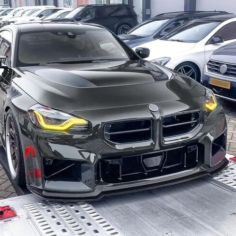 المصد الأمامي سبويلر الشفاه الفاصل لسيارات BMW 2 Series M2 G87 2023-2024 أسود لامع in Kuwait