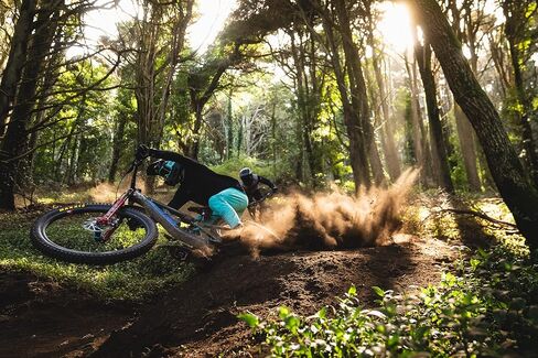 Crankbrothers Mallet DH Mountain Bike Pedals - Silver Edition - MTB DH Downhill Optimized Platform - Clip-in System Pair of Bicycle Bicycle Mountain Bike Pedals (Cleats Included) in Kuwait