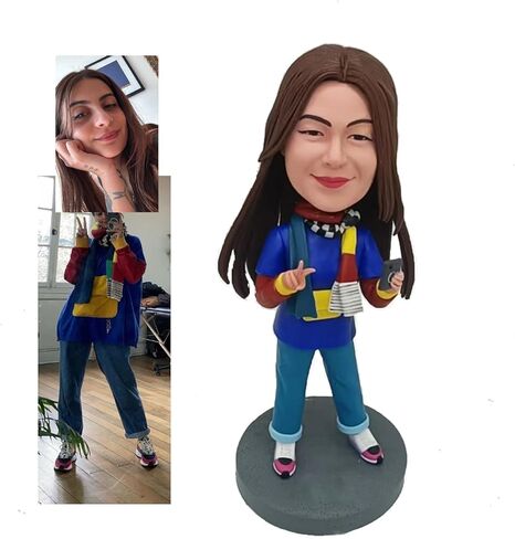 Customizing Bobblehead Figurine Personalized Sculpture Customized Photo bobblehead Doll, Birthday Gift, Gifts for mom and Friends, Corporate Gifts in Saudi Arabia