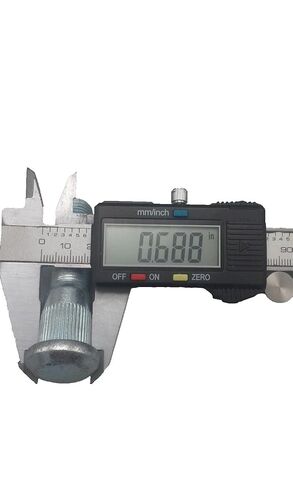 007-257-00-X8 8pack Drive in Wheel Studs - 9/16"-18 Dia 2.5" Long 0.69 Spline Dia - استبدال مسامير عجلة المقطورة in Saudi Arabia