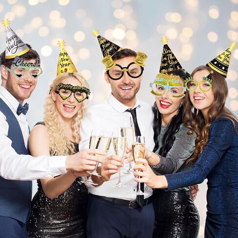 HOWAF رأس السنة الجديدة لوازم الحفلات 2026 NYE Party Favors Kit، 30pcs الذهب الأسود والفضة رأس السنة الجديدة القبعات المخروطية القبعات سنة جديدة سعيدة نظارات 2026 نظارات صور الدعائم لديكورات ليلة رأس السنة الجديدة 2026 in Saudi Arabia