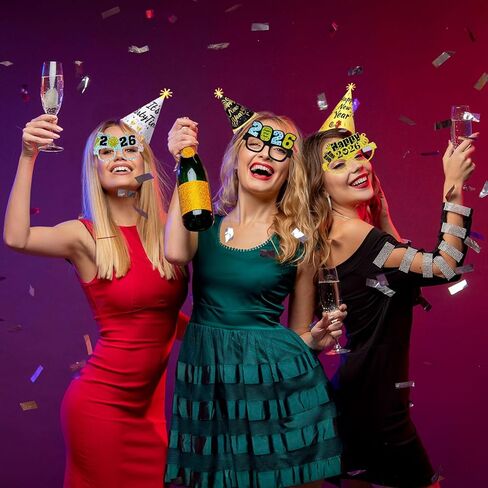 HOWAF رأس السنة الجديدة لوازم الحفلات 2026 NYE Party Favors Kit، 30pcs الذهب الأسود والفضة رأس السنة الجديدة القبعات المخروطية القبعات سنة جديدة سعيدة نظارات 2026 نظارات صور الدعائم لديكورات ليلة رأس السنة الجديدة 2026 in Saudi Arabia