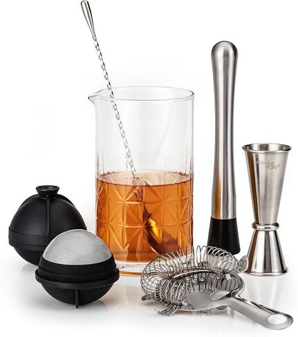 Mixology & Craft 24oz Crystal Cocktail Mixing Glass - Essential Bar Tool in Saudi Arabia