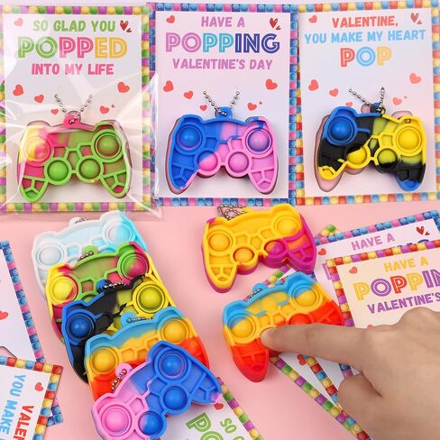24 حزمة من بطاقات عيد الحب للأطفال مع سلسلة مفاتيح صغيرة من Pop Fidget هدايا عيد الحب للأطفال في الفصول الدراسية والمدرسة، وعيد الحب للأطفال من فئة عيد الحب وبطاقات تبادل هدايا الحفلات وهدايا تبادل الفصول الدراسية in Saudi Arabia