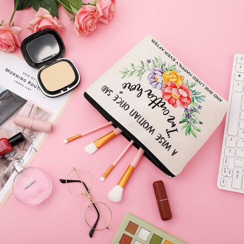 Weewooday Retirement Present for Women Retired Makeup Bag and Keychain for Wife Mom Grandma Coworkers Teachers(Chic) in Saudi Arabia