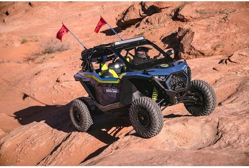 عجلة Tusk Fremont Beadlock 4/137 مقاس 15x7 متوافقة مع Can-Am Maverick X3 وHonda Pioneer 1000-5 2016-2026 (مطحون/أسود، أوفست 4.0 + 3.0) in Kuwait