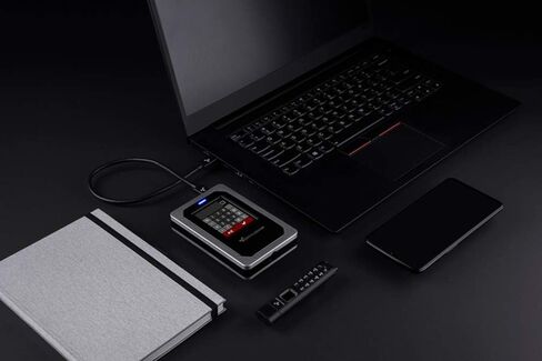 DataLocker DL4 FE محرك أقراص ثابتة مشفر بكلمة مرور سعة 2 تيرابايت، استخدام سهل مع توجيه الشاشة، AES 256، IP64 Dust، سلسلة توريد موثوقة ومتوافقة مع TAA، نظام تشغيل مستقل، USB-C/USB-A in Kuwait