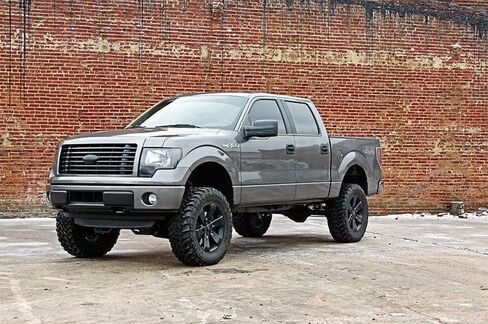 Rough Country 6" Suspension Lift Kit for 2011-2014 Ford F-150 4WD - 57530 in Kuwait