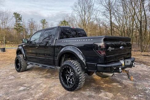 Rough Country 6" Suspension Lift Kit for 2011-2014 Ford F-150 4WD - 57530 in Kuwait