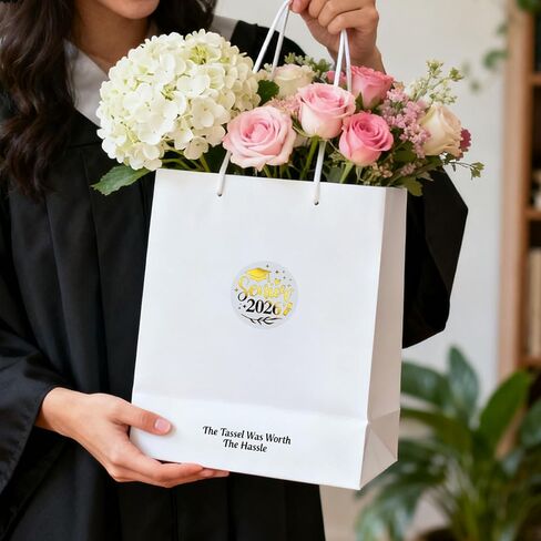 100 × ملصقات تخرج لكبار السن 2026 - ملصقات منقوشة برقائق ذهبية شفافة - ملصقات ذهبية شفافة لكبار السن للدعوات والأظرف ومفضلات الحفلات (1.5 بوصة) in Kuwait