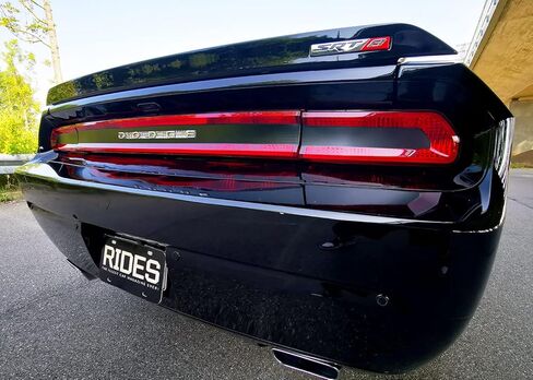 طقم صبغة ضوء خلفي من Luxe Auto Concepts لأضواء دودج تشالنجر الخلفية لعام 2008-14 - شبح الدخان الداكن | تراكبات الفينيل المقطوعة بدقة | طبقة LightWrap للتطبيق الجاف الملون in Kuwait