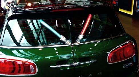 Saber Universal RED WiperTags Rear Wiper Cover in Saudi Arabia