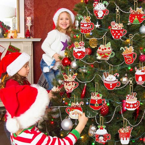 16 قطعة عيد الميلاد الماس الفن اللوحة سلسلة المفاتيح مجموعات 5D DIY الماس مفتاح سلسلة شنقا الحلي هدية عيد الميلاد العلامات شجرة ديكور اليدوية عيد الميلاد الماس الفن المعلقات لتغليف مهرجان عطلة in Kuwait