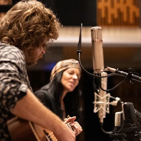 ميكروفون مكثف ذو غشاء كبير WA-47Jr من Warm Audio - أسود in Kuwait