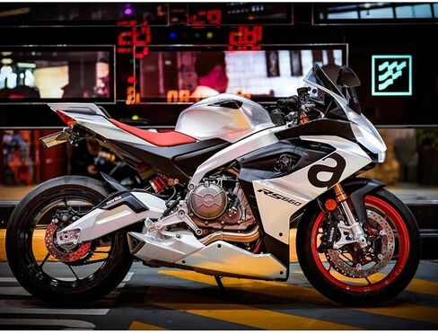 حماية من السقوط للدراجات النارية من أجل Aprilia RS660/Tuono 660 2021-2024، واقيات خزانات من ألياف الكربون، أغطية حماية للخزان، منزلق عادم بلمسة نهائية لامعة، QingHang005 in Kuwait