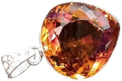 Zultanite Pear 48.00 Ct Color Changing 925 Solid Silver Pendant Gem for jewelry making in Saudi Arabia