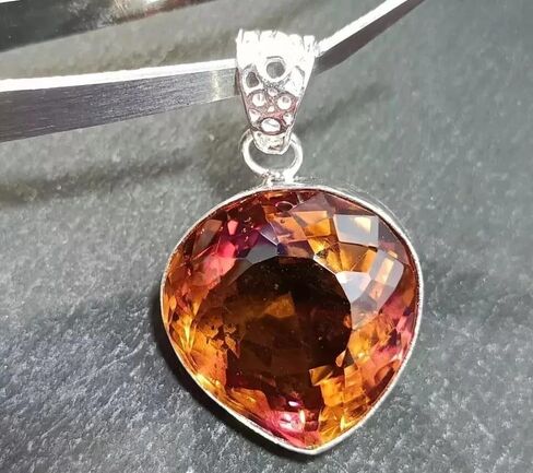 Zultanite Pear 48.00 Ct Color Changing 925 Solid Silver Pendant Gem for jewelry making in Saudi Arabia