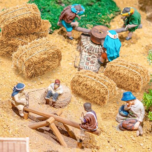 8 Pcs Mini Hay Bales Small Decorative Straw Bale for Thanksgiving Fall Harvest Christmas Nativity Scene Craft Dollhouse Farm Halloween Party Table Decoration, 5.3 x 4.7 x 1.2 Inch in Saudi Arabia