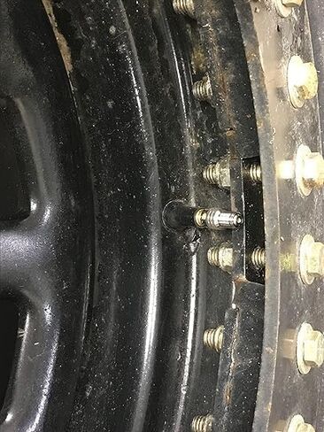JFlaters, Tire deflaters by JANTZ Engineering, Rapid air Down valves by The Super Jp Guy: in Saudi Arabia