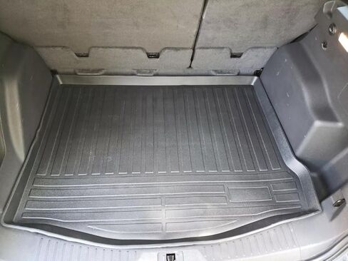 بطانة الحمولة - سجادة صندوق السيارة لسيارة Ford Focus/ST/RS 2012-2018 - سجادات صندوق السيارة المقاومة للطقس للسيارات ذات الشفة المرتفعة - سجادة مطاطية غير قابلة للانزلاق لصندوق السيارة - تصميم مقطوع بالليزر مسبقًا in Saudi Arabia