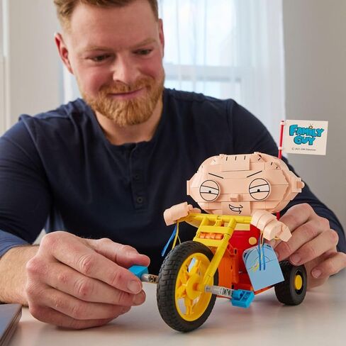 مجموعة بناء Brickcraft Family Guy Stewie on Trike، مجموعة بناء مكونة من 429 قطعة، شخصية قابلة للتجميع وعرض تلفزيوني هدية تذكارية للمعجبين والأطفال والكبار الذين تزيد أعمارهم عن 8 سنوات للعرض على رف المكتب أو الغرفة in Saudi Arabia