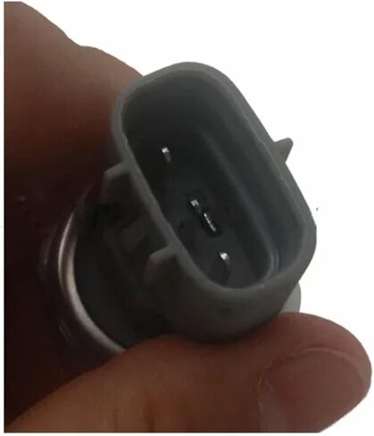 A/C Pressure Sensor Switch for Hyundai for E-Aerotown 2004 2005 2006 2007-2010 for Xcient 13 4x2 2013-2014 Air Conditioning Pressure Sensor Switch 4990007830 in Saudi Arabia