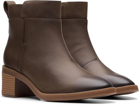 Clarks Women's Lileigh Charm Ankle Boot in Saudi Arabia
