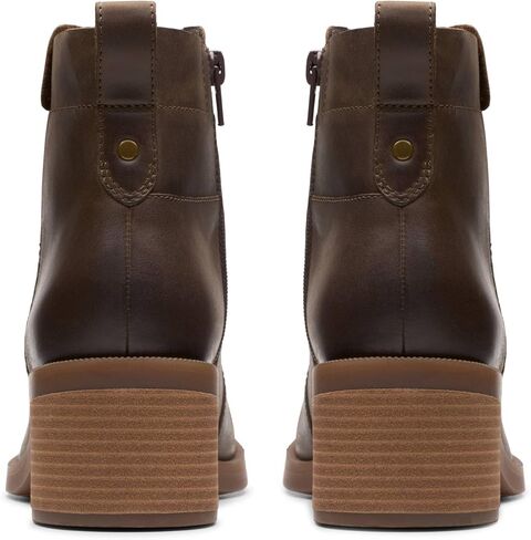 Clarks Women's Lileigh Charm Ankle Boot in Saudi Arabia