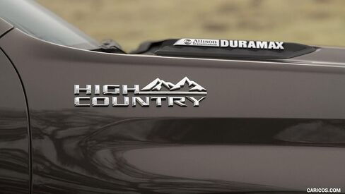 عدة 4X 2019-2024 سيلفرادو High Country شعار الحاجز الباب الخلفي شعار 3D شارة Namaplate استبدال لـ High Country (أسود غير لامع) in Saudi Arabia