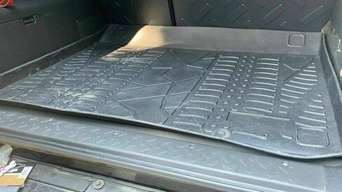 بطانة الحمولة - سجادة صندوق السيارة لسيارة Toyota FJ Cruiser 2007-2014 - سجادات صندوق السيارة المقاومة للطقس للسيارات ذات الشفة المرتفعة - حصيرة مطاطية لصندوق السيارة غير قابلة للانزلاق - سهلة التركيب - تصميم مقطوع مسبقًا بالليزر in Saudi Arabia