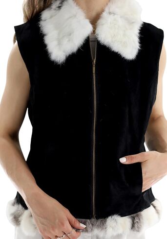 سترة نسائية من الجلد السويدي مع زخرفة من الفرو من La Fiorentina، باللون الأسود in Kuwait