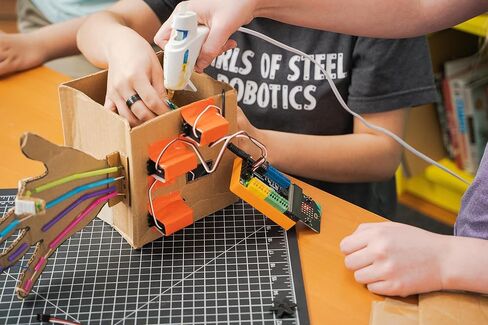 Hummingbird Bit Premium Kit - Educational Programmable Robot & Robotic Kit for Students, Teachers & Schools, Flexible Robotics Kits for Creative STEM Learning in Saudi Arabia