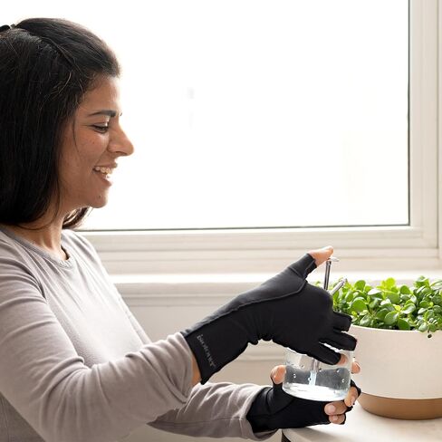 Isotoner Therapeutic Compression Fingerless Gloves, Large, Camel Tan in Kuwait