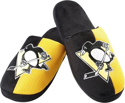FOCO Toronto Maple Leafs NHL Mens Team Logo Staycation Slipper - M in Saudi Arabia