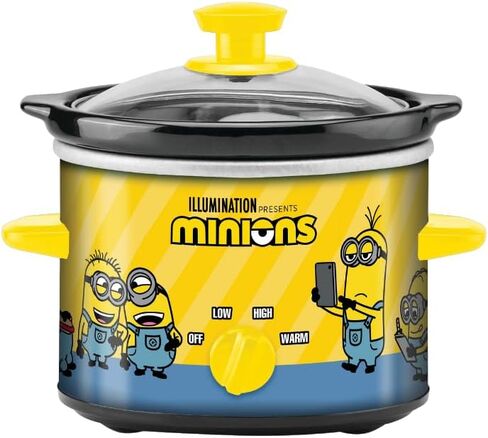 Uncanny Brands WWE Championship Belt 2 QT Slow Cooker- Removable Ceramic Insert Bowl in Saudi Arabia