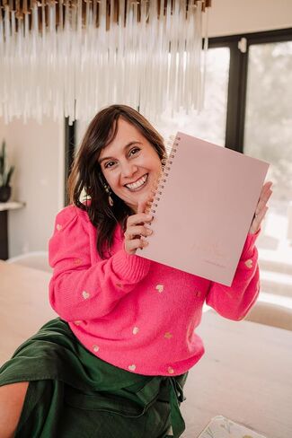 Yearly Business Planner for Female Entrepreneurs – Digital Goal, Blog, Social & Content Calendar Organizer + Audio Training System in Saudi Arabia