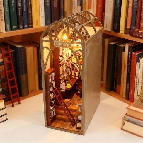 مجموعة زوايا الكتب التي يمكنك صنعها بنفسك مع مصابيح LED، وإدراج رف الكتب الخشبي ثلاثي الأبعاد وديكور بيت الدمى، ومجموعة بناء النماذج الإبداعية مع الأثاث للمكتب المنزلي، أو المكتبة، أو كدفاتر in Kuwait